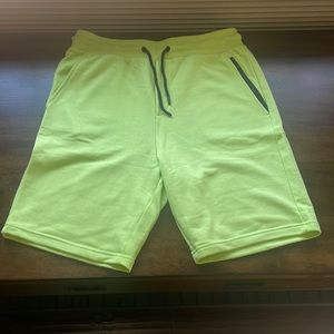 Mens Shorts size L